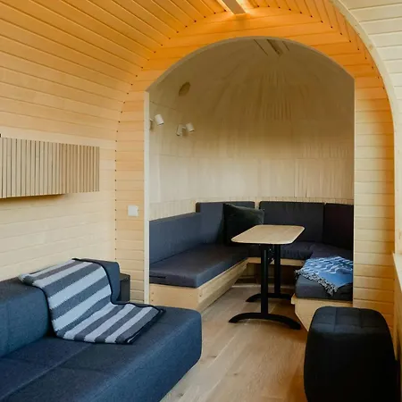 Hébergement de vacances Feel Grounded In Igloo House With Pool And Gym *